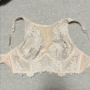 Victoria's Secret Floral Mesh Bralette - Cream - 32C (new)